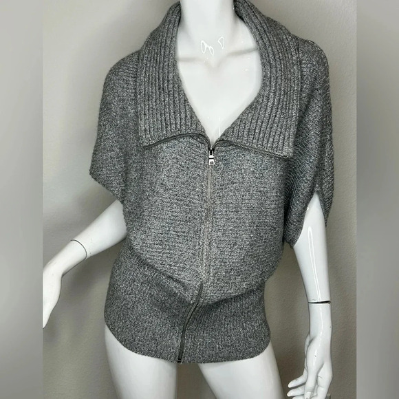 Cynthia Steffe Grey silver metallic front zipper sweater size XS. - Picture 2 of 14